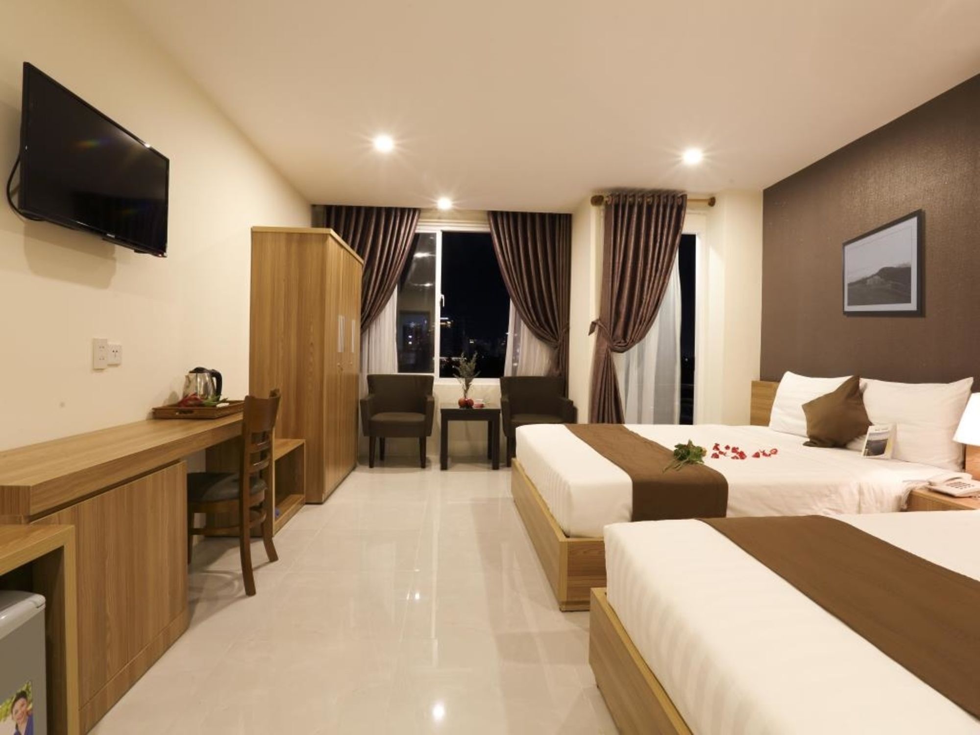 Thu Hien Hotel Nha Trang Luaran gambar